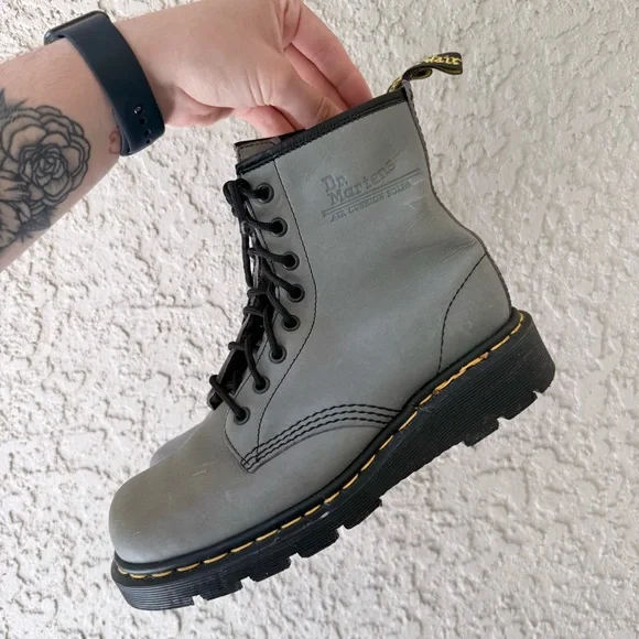 Vintage Dr. Marten Leather Olive Green Combat Boots Women’s Size 7.5 - Picture 3 of 8